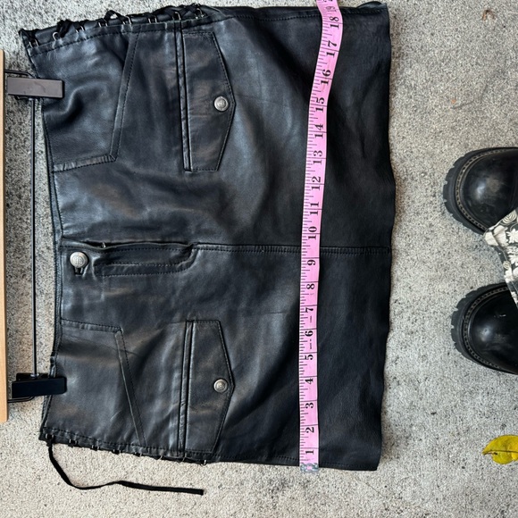 Leather mini skirt - Picture 10 of 16